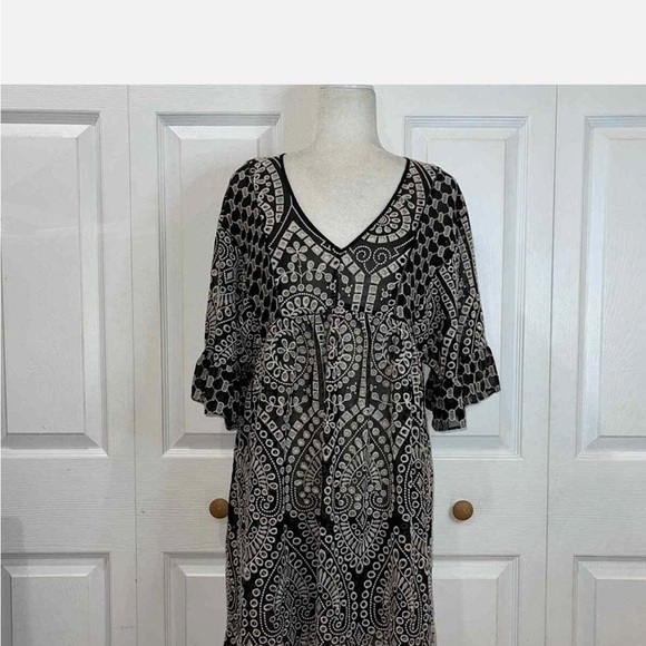 Akemi + Kim Anthropologie Brooke Eyelet Swing Dress size 6 Excellent condition - Picture 7 of 8